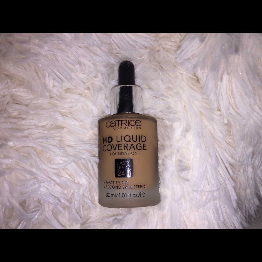 CATRICE HD LIQUID COVERAGE FOUNDATION 💄